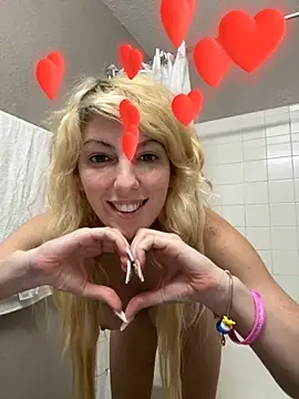 Snapshot of CelestialRuby chatting on February 23, 2025, 11:00 am CelestialRuby online show from February 23, 2025, 11:00 am