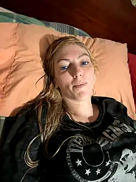 Snapshot of CelestialRuby chatting on September 10, 2025, 10:32 pm CelestialRuby online show from September 10, 2025, 10:32 pm