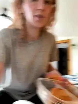 Snapshot of CelestialRuby chatting on September 27, 2025, 3:39 pm CelestialRuby online show from September 27, 2025, 3:39 pm