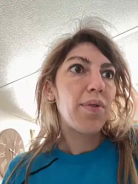 Snapshot of CelestialRuby chatting on October 3, 2025, 2:03 pm CelestialRuby online show from October 3, 2025, 2:03 pm