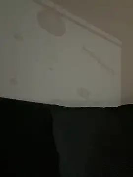 lewis24668 online show from December 15, 2025, 11:31 pm