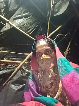 Snapshot of Hot-piau chatting on December 13, 2025, 8:47 pm Hot-piau online show from December 13, 2025, 8:47 pm