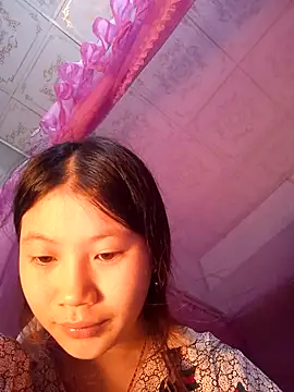 Snapshot of Lomay69 chatting on December 14, 2025, 10:09 am Lomay69 online show from December 14, 2025, 10:09 am