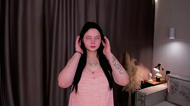 AgataBelson online show from December 17, 2025, 3:18 pm