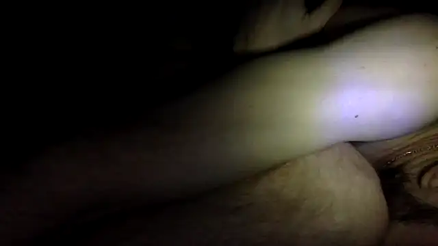 nutt max online show from December 15, 2025, 10:08 am