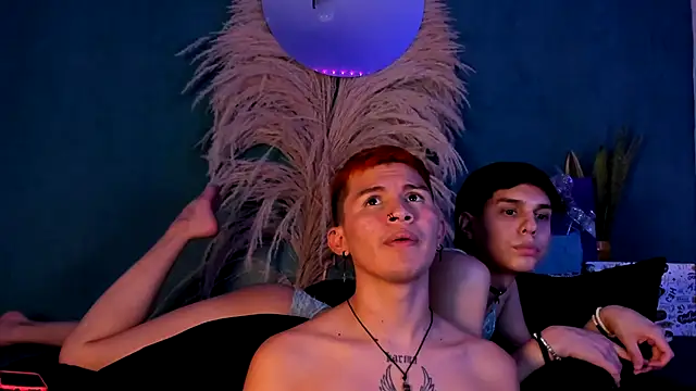 Snapshot of DeeQuinn_Blaze chatting on December 17, 2025, 8:04 pm DeeQuinn Blaze online show from December 17, 2025, 8:04 pm