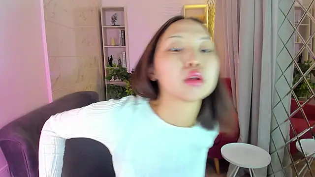 Snapshot of AngellaSoftt chatting on December 15, 2025, 1:48 pm AngellaSoftt online show from December 15, 2025, 1:48 pm