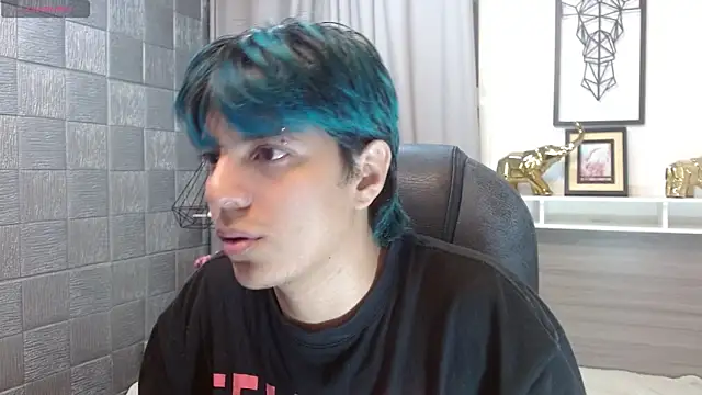 Snapshot of CodyTaylor_ chatting on December 14, 2025, 12:32 pm CodyTaylor online show from December 14, 2025, 12:32 pm