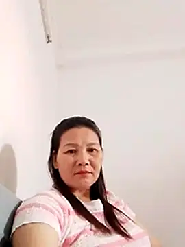 Snapshot of Cako-naka chatting on December 15, 2025, 3:00 am Cako-naka online show from December 15, 2025, 3:00 am