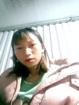 Snapshot of Huong_99 chatting on December 16, 2025, 11:15 am Huong 99 online show from December 16, 2025, 11:15 am