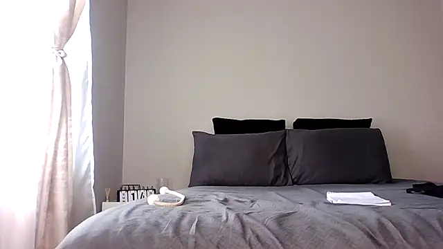 Snapshot of Arrbain chatting on December 14, 2025, 9:58 am Arrbain online show from December 14, 2025, 9:58 am