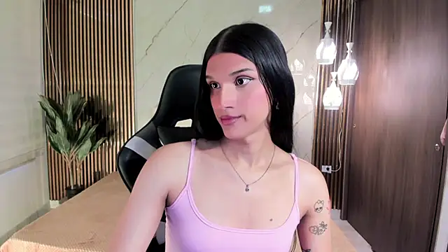 Snapshot of Bianca_baldwin_ chatting on December 14, 2025, 8:57 pm Bianca baldwin online show from December 14, 2025, 8:57 pm