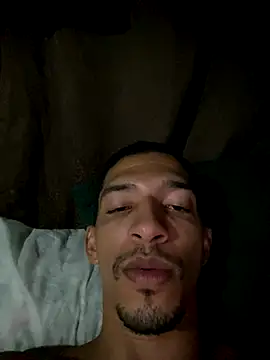 Snapshot of rocchw chatting on December 14, 2025, 1:11 am rocchw online show from December 14, 2025, 1:11 am