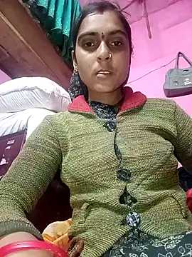 Snapshot of Cutsedi83 chatting on December 14, 2025, 2:06 am Cutsedi83 online show from December 14, 2025, 2:06 am