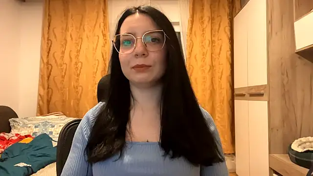 Snapshot of DoraRobertos chatting on December 21, 2025, 4:47 pm DoraRobertos online show from December 21, 2025, 4:47 pm