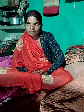 Snapshot of puja45632 chatting on December 14, 2025, 4:45 pm puja45632 online show from December 14, 2025, 4:45 pm