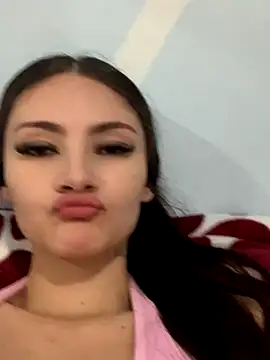 Snapshot of meloddyparker chatting on December 18, 2025, 6:14 pm meloddyparker online show from December 18, 2025, 6:14 pm