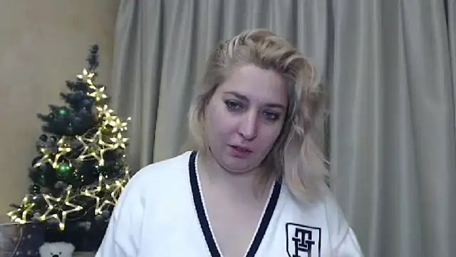 sweetpussy13 online show from December 25, 2024, 6:52 am