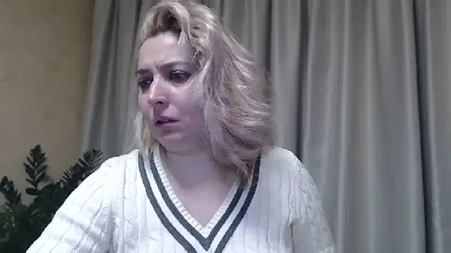 sweetpussy13 online show from January 22, 2025, 7:35 am