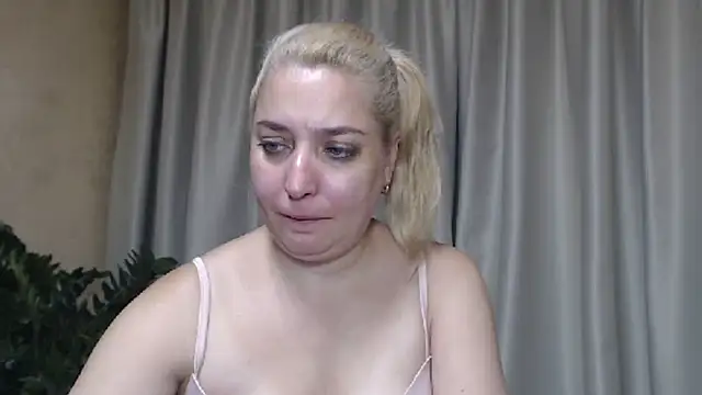 sweetpussy13 online show from September 10, 2025, 5:07 am