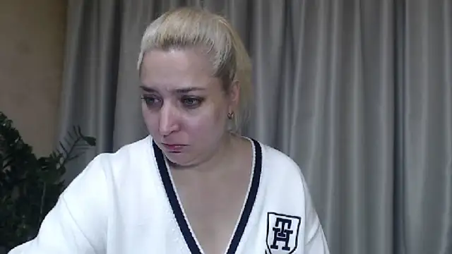 sweetpussy13 online show from October 13, 2025, 6:24 am