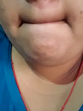 pooja patel0050 online show from December 18, 2025, 3:01 am