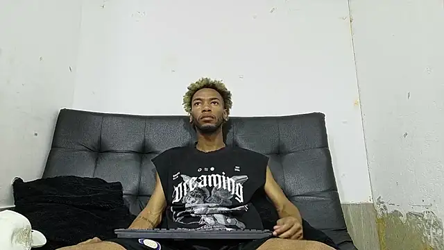 Snapshot of Higger_dick chatting on December 14, 2025, 2:22 pm Higger dick online show from December 14, 2025, 2:22 pm