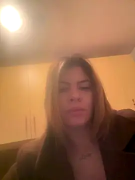 Snapshot of TianaMort chatting on December 16, 2025, 9:25 am TianaMort online show from December 16, 2025, 9:25 am