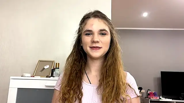 DiedraGlackin online show from December 13, 2025, 9:09 pm