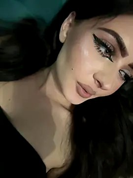 Snapshot of GoldFlow8888 chatting on December 18, 2025, 7:53 pm GoldFlow8888 online show from December 18, 2025, 7:53 pm