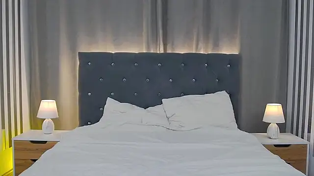 Snapshot of AmeliStark chatting on December 15, 2025, 4:06 am AmeliStark online show from December 15, 2025, 4:06 am