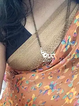 Snapshot of anasuya-telugu chatting on December 15, 2025, 6:45 pm anasuya-telugu online show from December 15, 2025, 6:45 pm