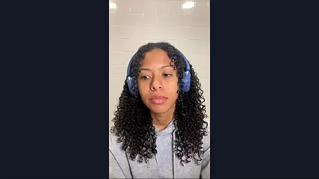 Snapshot of CarrieQuebedeaux chatting on December 20, 2025, 8:16 pm CarrieQuebedeaux online show from December 20, 2025, 8:16 pm