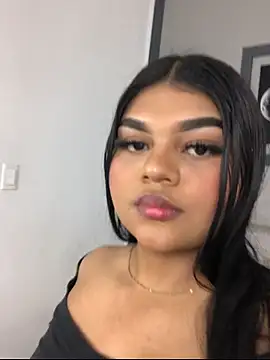 Snapshot of SalomeReed chatting on December 16, 2025, 12:54 pm SalomeReed online show from December 16, 2025, 12:54 pm