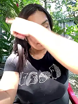 Snapshot of Sara_milf33 chatting on December 13, 2025, 7:53 pm Sara milf33 online show from December 13, 2025, 7:53 pm