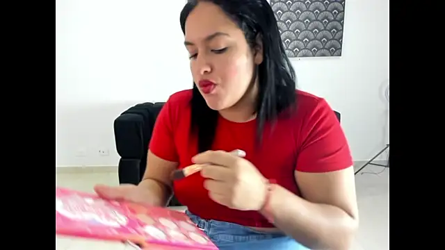 Snapshot of sweet_furry chatting on December 17, 2025, 3:40 pm sweet furry online show from December 17, 2025, 3:40 pm