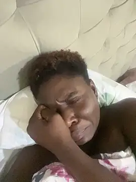 melaninpoppop online show from December 19, 2025, 1:01 am