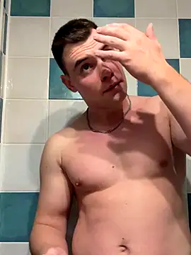 Snapshot of Ronnie_Power chatting on December 15, 2025, 8:18 am Ronnie Power online show from December 15, 2025, 8:18 am