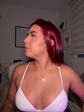 Zarahs Blare1 online show from December 16, 2025, 2:38 am