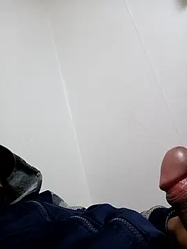 Snapshot of big_dick_fuker123 chatting on December 15, 2025, 1:04 pm big dick fuker123 online show from December 15, 2025, 1:04 pm