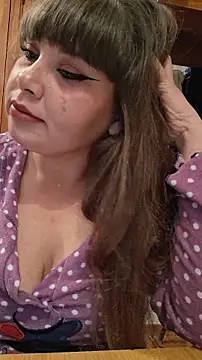 Florazaira2 online show from December 15, 2025, 8:13 pm