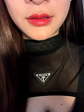 -Lena- online show from December 19, 2025, 4:36 pm