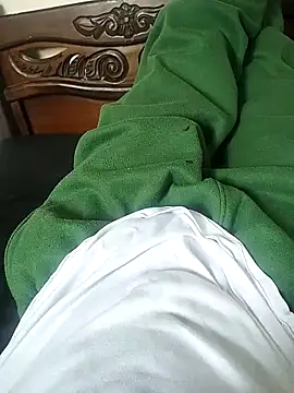 Snapshot of Jucas777 chatting on December 17, 2025, 8:37 pm Jucas777 online show from December 17, 2025, 8:37 pm