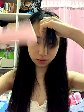 Snapshot of hanhan-oooooo chatting on December 16, 2025, 4:23 pm hanhan-oooooo online show from December 16, 2025, 4:23 pm