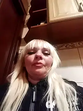 MirandaStar462 online show from December 15, 2025, 4:33 pm