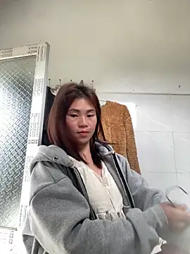 Snapshot of Babi-AzE chatting on December 18, 2025, 6:41 am Babi-AzE online show from December 18, 2025, 6:41 am