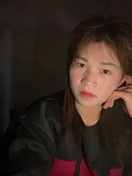 Snapshot of Babi-AzE chatting on December 19, 2025, 7:37 am Babi-AzE online show from December 19, 2025, 7:37 am