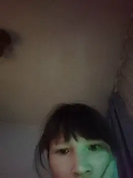 Snapshot of HilaryLover chatting on December 15, 2025, 12:42 pm HilaryLover online show from December 15, 2025, 12:42 pm