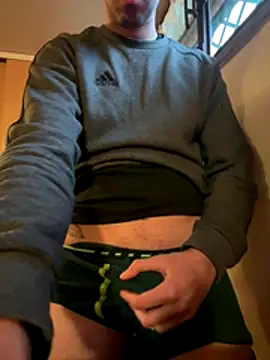 Snapshot of Lorenzo2300 chatting on December 15, 2025, 2:21 pm Lorenzo2300 online show from December 15, 2025, 2:21 pm