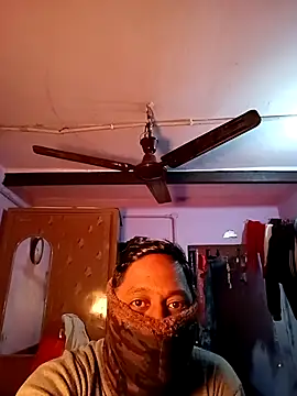 Caterosee online show from December 19, 2025, 8:27 pm